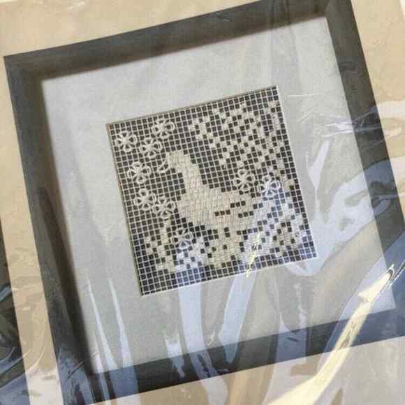 Bunny and Duck Pair Vintage Embroidery Kit by The Creative Circle - Lace Darning - Picture 3 of 7